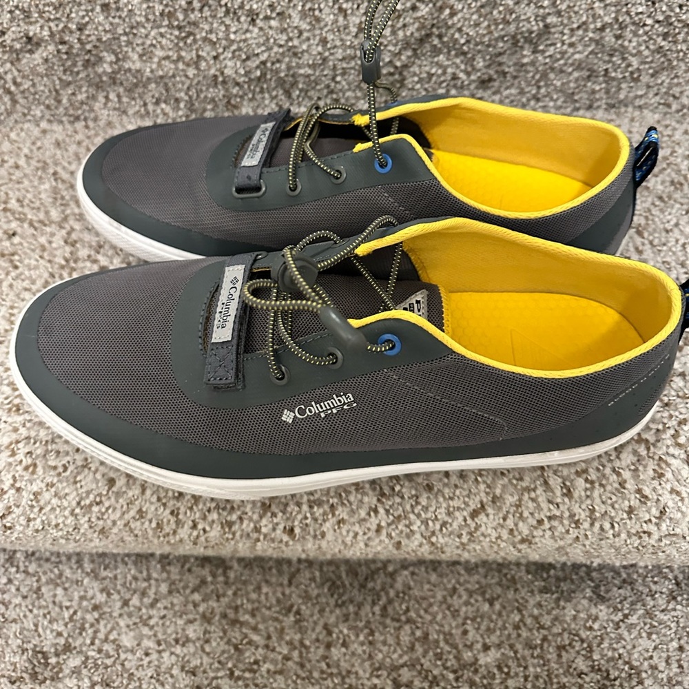 Excellent condition Columbia sneakers. Worn once only!